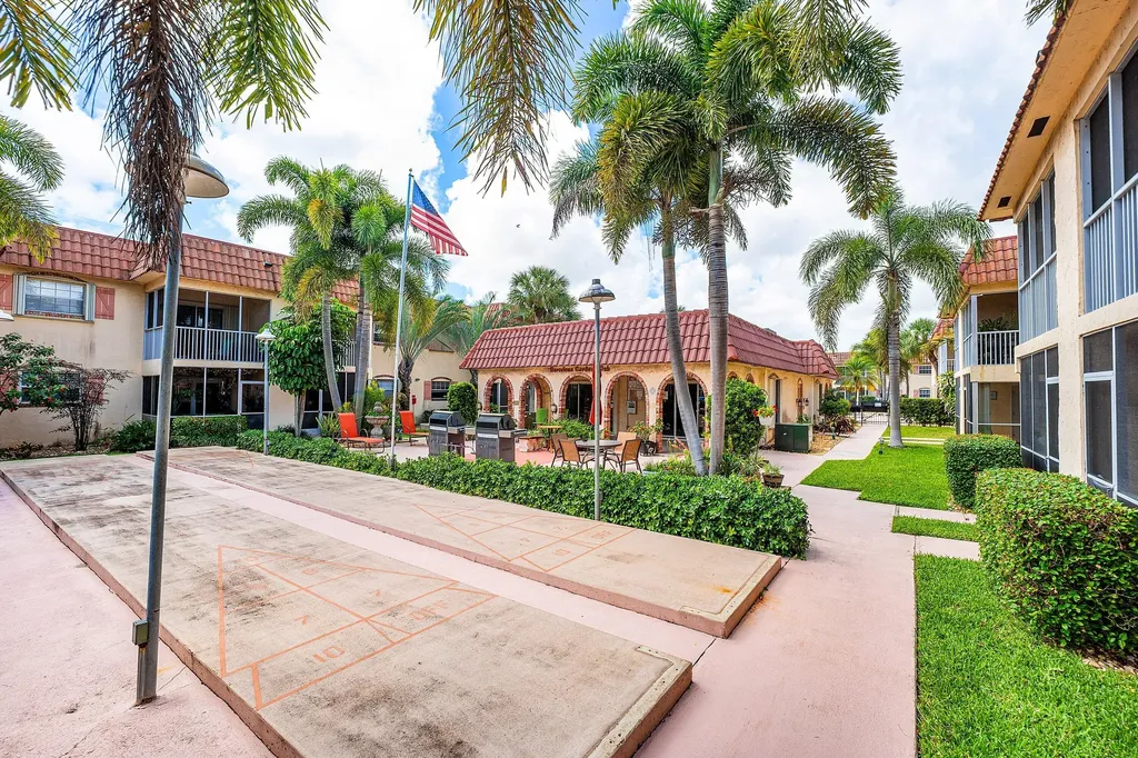 101 E Mcnab Road Pompano Beach FL 33060