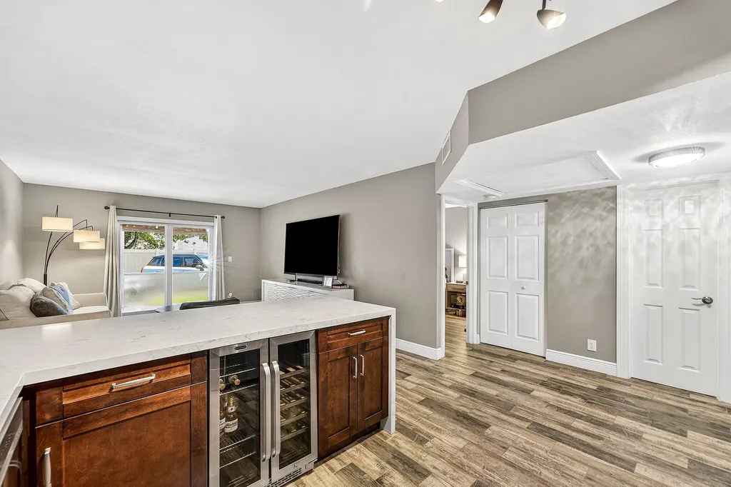 101 E Mcnab Road Pompano Beach FL 33060