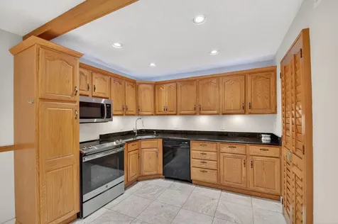511 Shady Pine Way Greenacres FL 33415