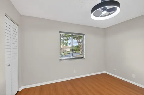 511 Shady Pine Way Greenacres FL 33415