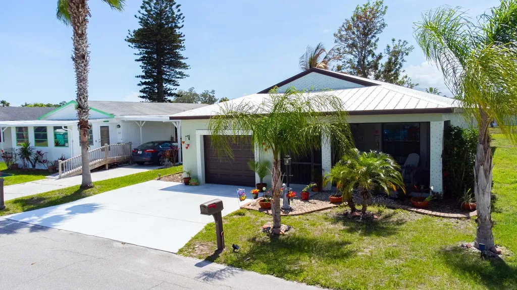 67 El Camino Real Port St Lucie FL 34952