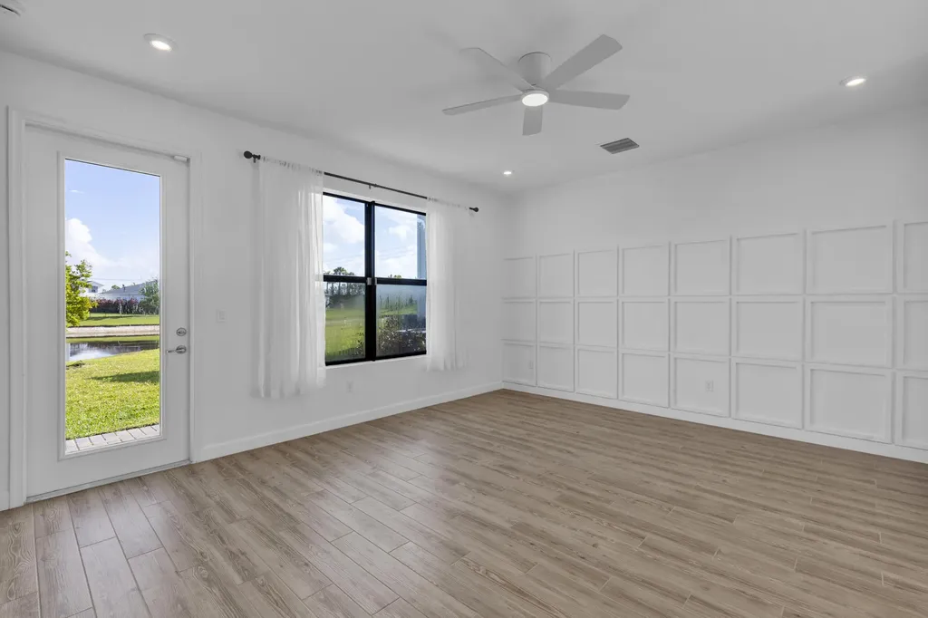 14075 SW Thorens Drive Port St Lucie FL 34987