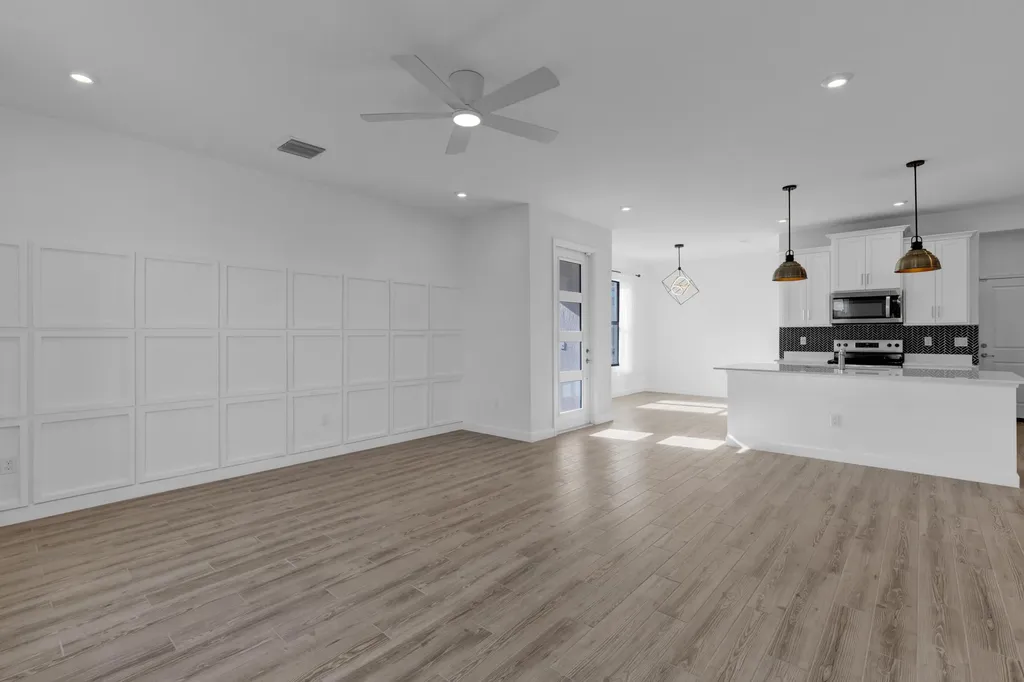 14075 SW Thorens Drive Port St Lucie FL 34987