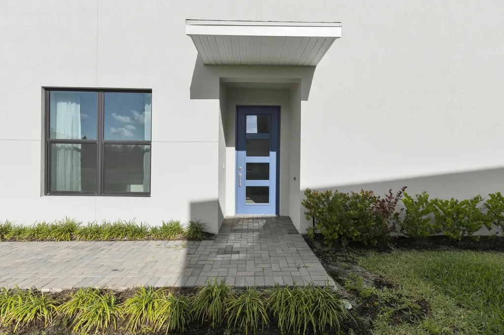 14075 SW Thorens Drive Port St Lucie FL 34987