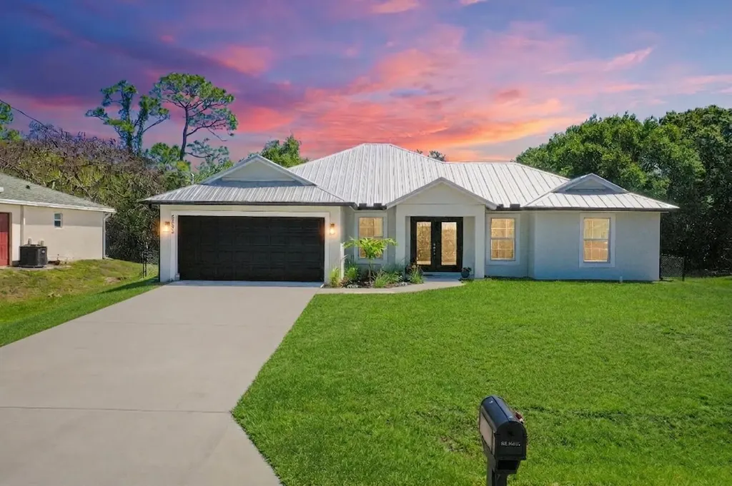 5302 Seagrape Drive Fort Pierce FL 34982
