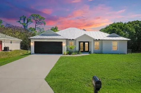 5302 Seagrape Drive Fort Pierce FL 34982