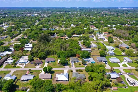 5302 Seagrape Drive Fort Pierce FL 34982