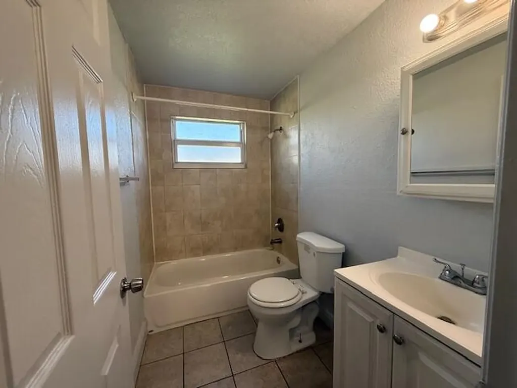 2840 Avenue S West Palm Beach FL 33404