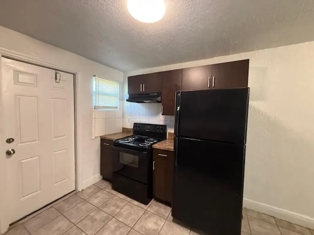 2840 Avenue S West Palm Beach FL 33404
