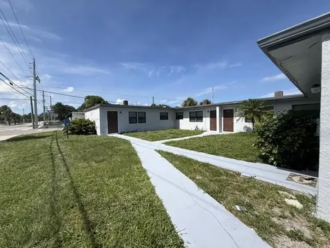 2840 Avenue S West Palm Beach FL 33404