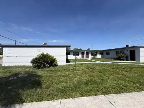 2840 Avenue S West Palm Beach FL 33404