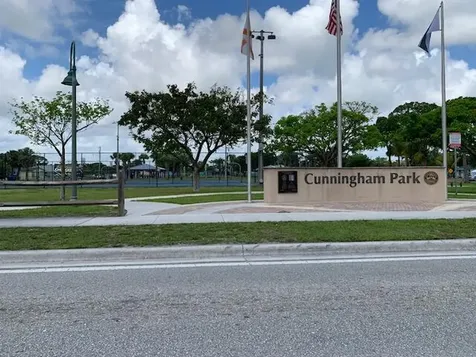 2840 Avenue S West Palm Beach FL 33404