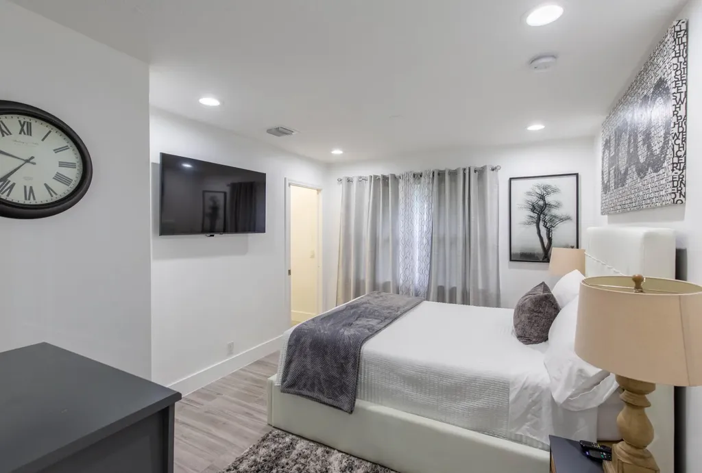 1327 Pine Valley Drive Wellington FL 33414
