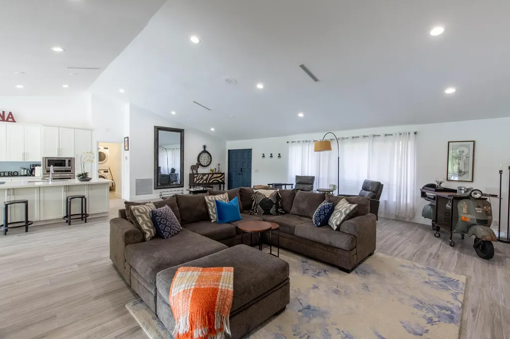 1327 Pine Valley Drive Wellington FL 33414