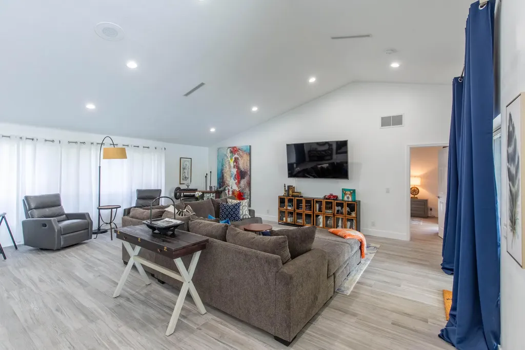 1327 Pine Valley Drive Wellington FL 33414