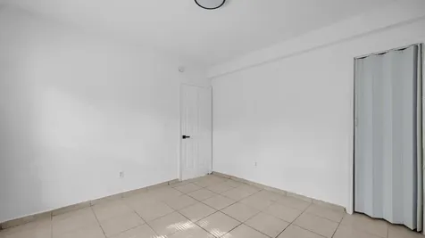 420 NW 10th Street Miami FL 33136