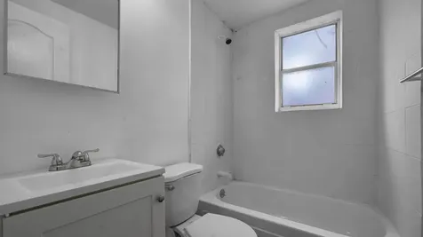 420 NW 10th Street Miami FL 33136