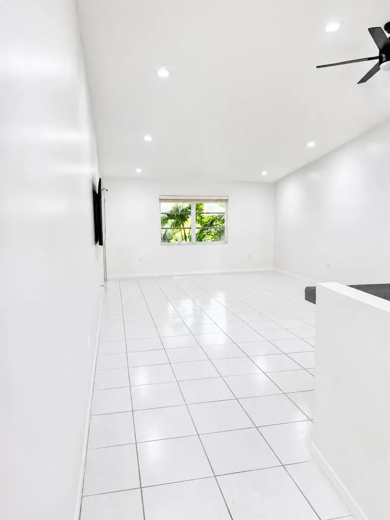 6356 Pointe Pleasant Circle Delray Beach FL 33484