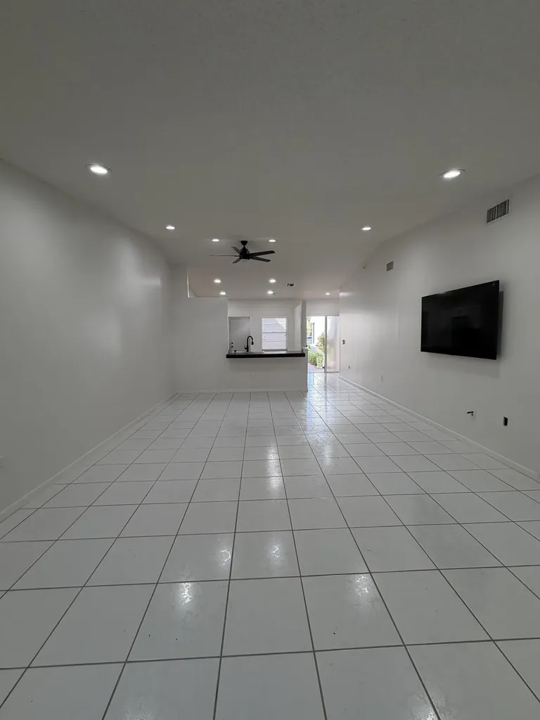 6356 Pointe Pleasant Circle Delray Beach FL 33484