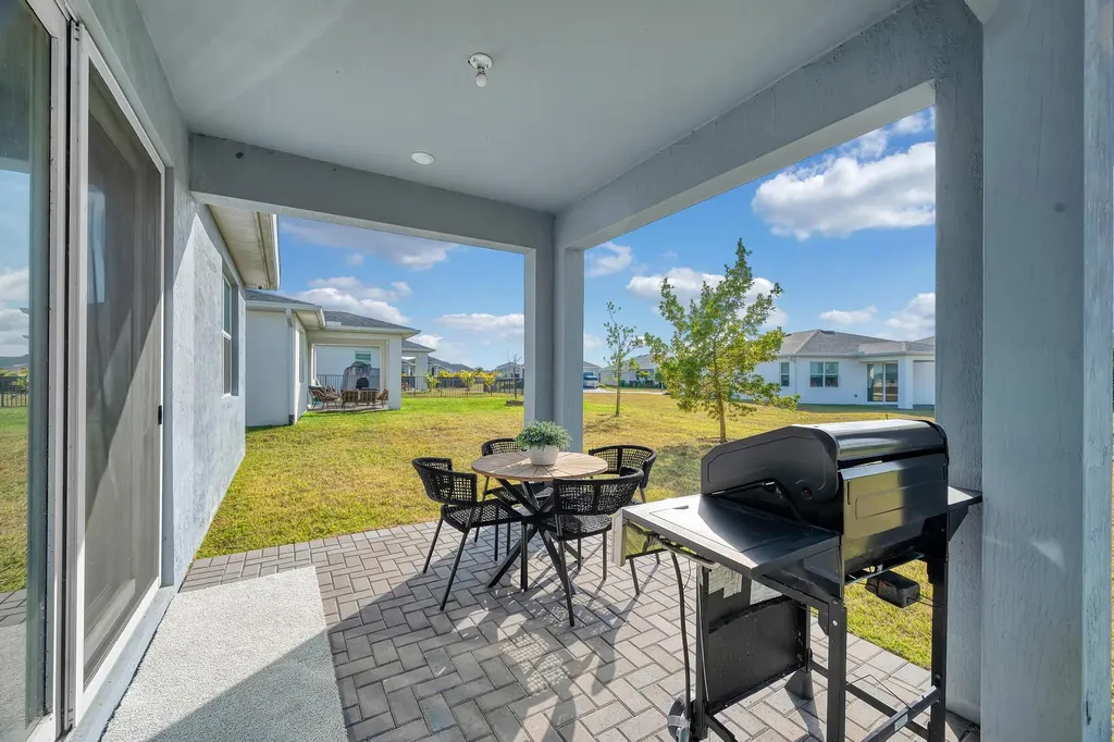 10142 SW Orana Drive Port St Lucie FL 34987