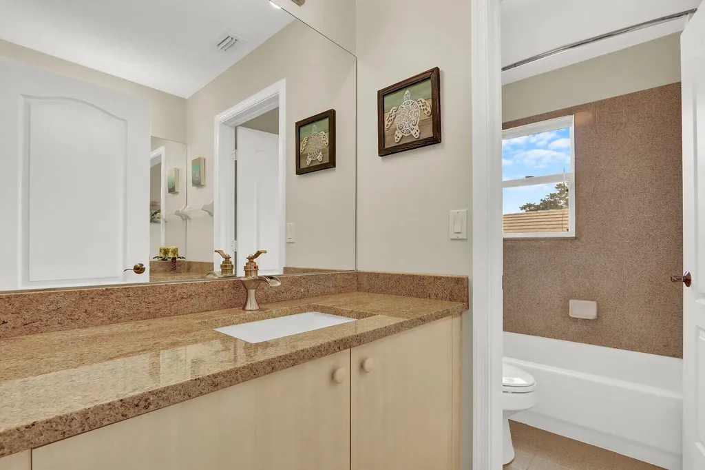 5690 Saddle Trail Lane Lake Worth FL 33449
