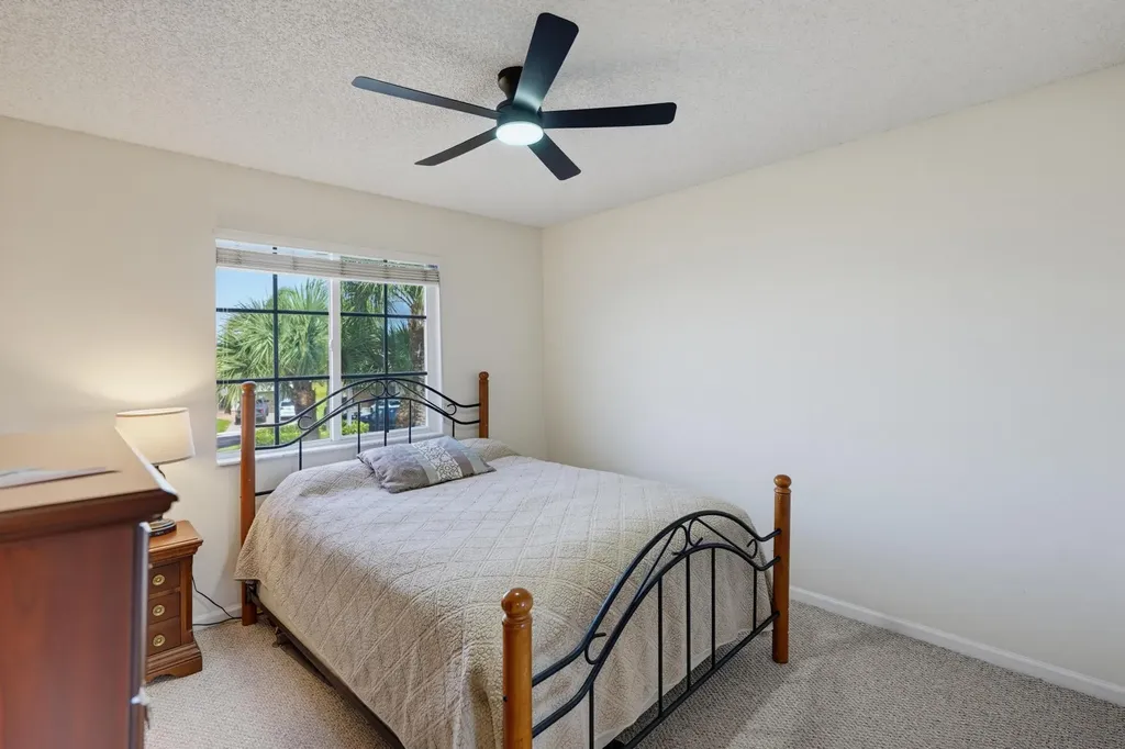 5690 Saddle Trail Lane Lake Worth FL 33449
