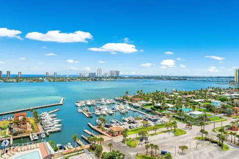 220 Lake Shore Drive Lake Park FL 33403