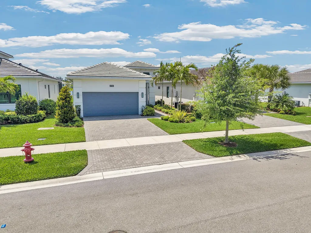 15780 Key Biscayne Lane Westlake FL 33470