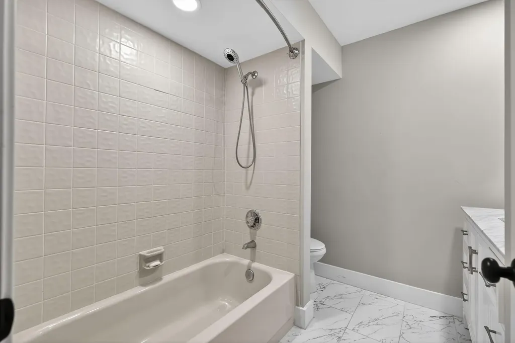 307 Brackenwood Circle Palm Beach Gardens FL 33418