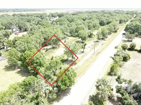 7877 NW 93rd Court Okeechobee FL 34972