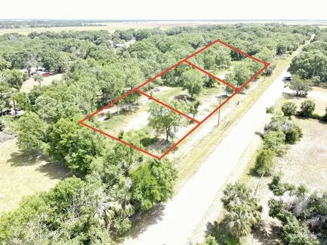 7877 NW 93rd Court Okeechobee FL 34972