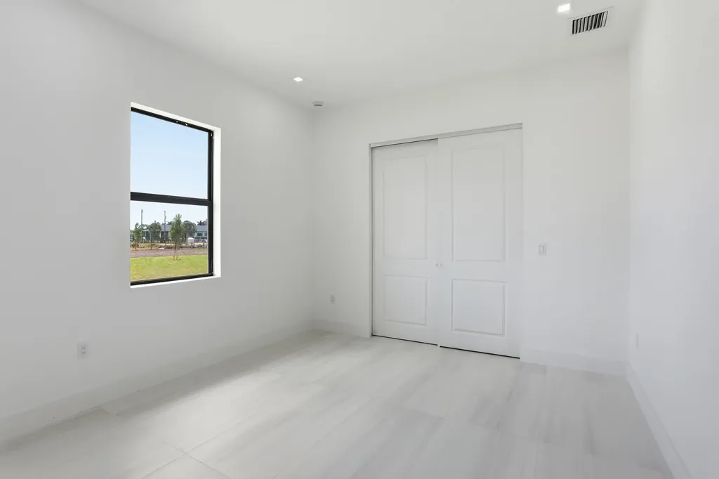 2324 Deer Run Trail The Acreage FL 33470