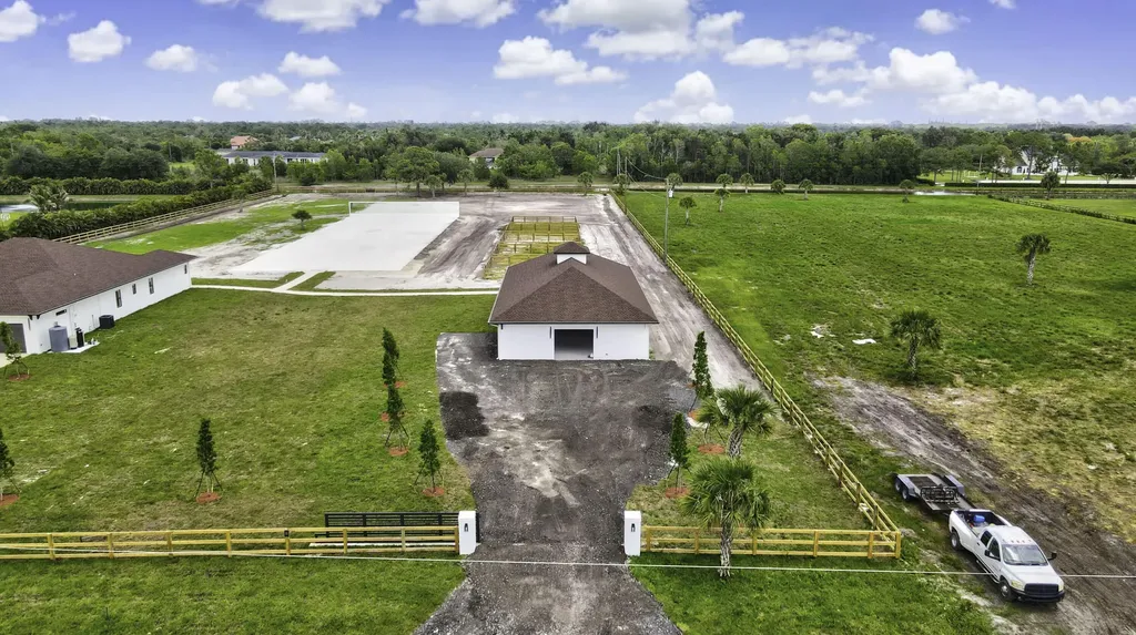 2324 Deer Run Trail The Acreage FL 33470