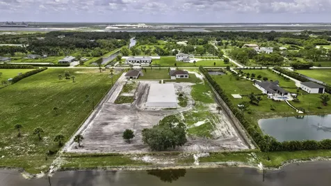 2324 Deer Run Trail The Acreage FL 33470