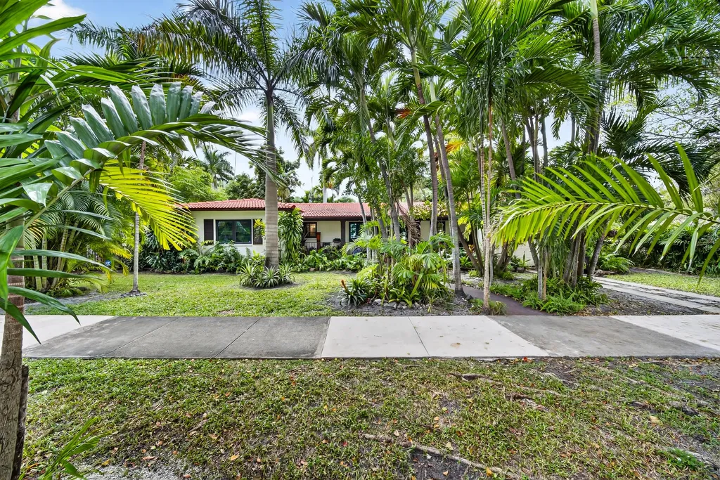 320 San Sebastian Avenue Coral Gables FL 33134