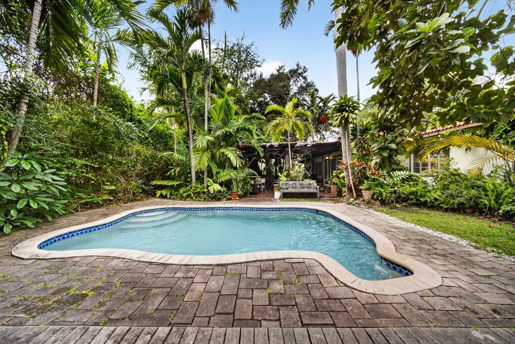 320 San Sebastian Avenue Coral Gables FL 33134