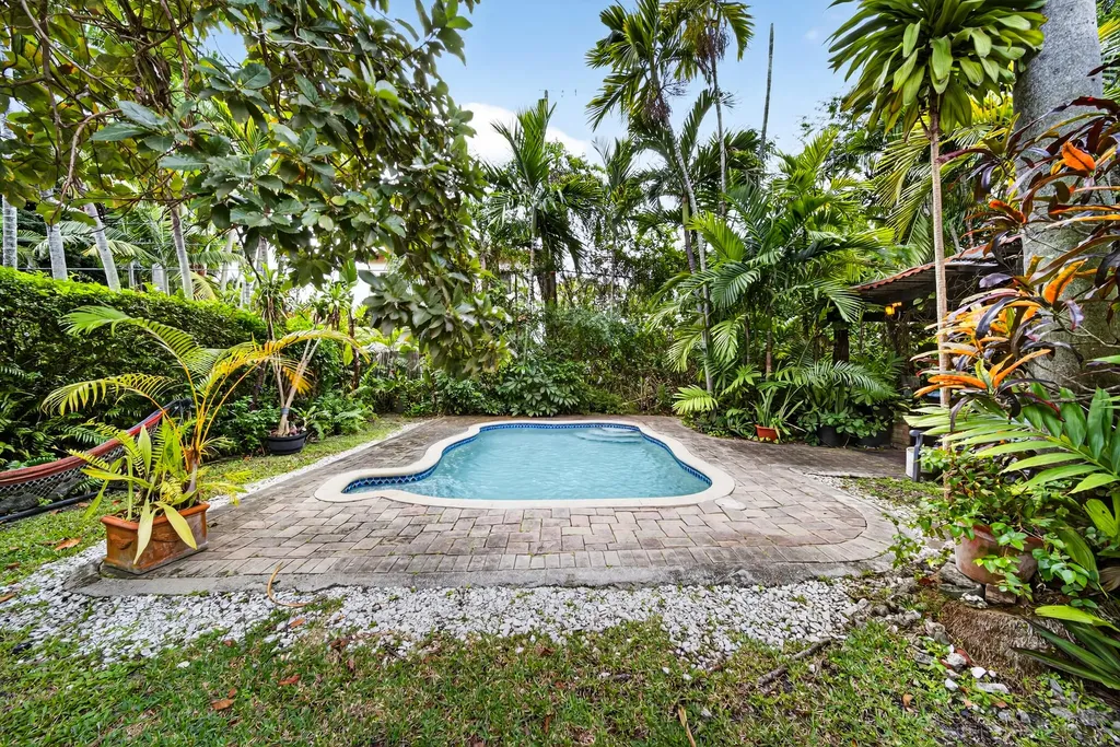 320 San Sebastian Avenue Coral Gables FL 33134