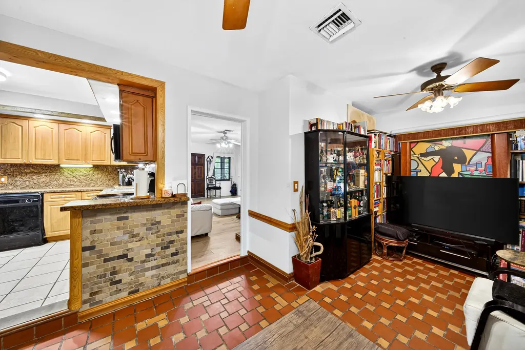 320 San Sebastian Avenue Coral Gables FL 33134