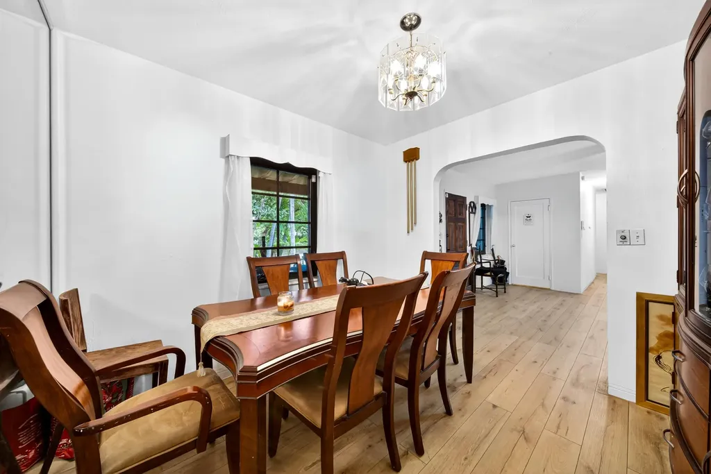 320 San Sebastian Avenue Coral Gables FL 33134