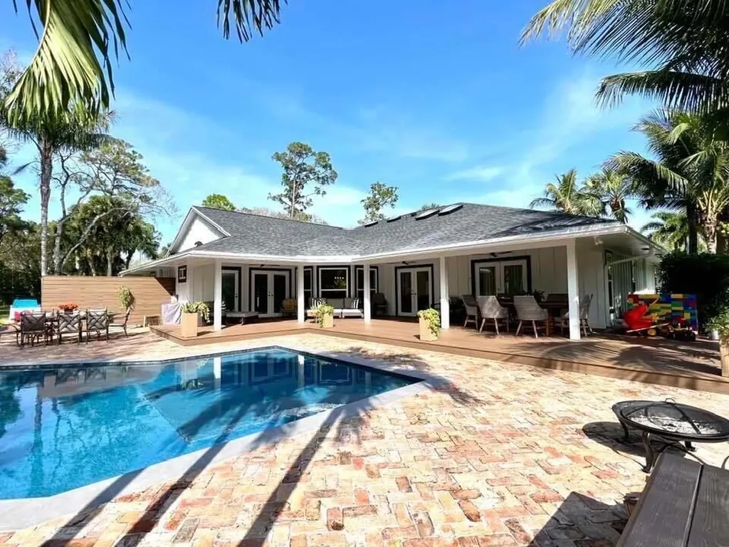 14256 Greentree Trail Wellington FL 33414