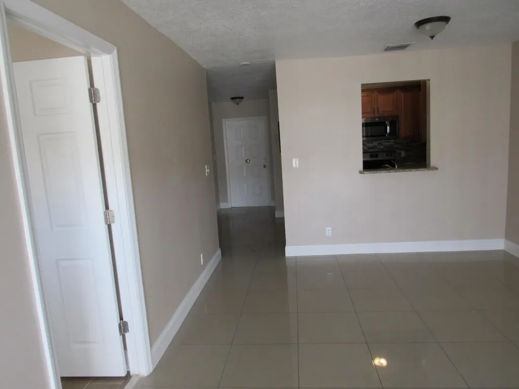 5203 Glencove Lane West Palm Beach FL 33415