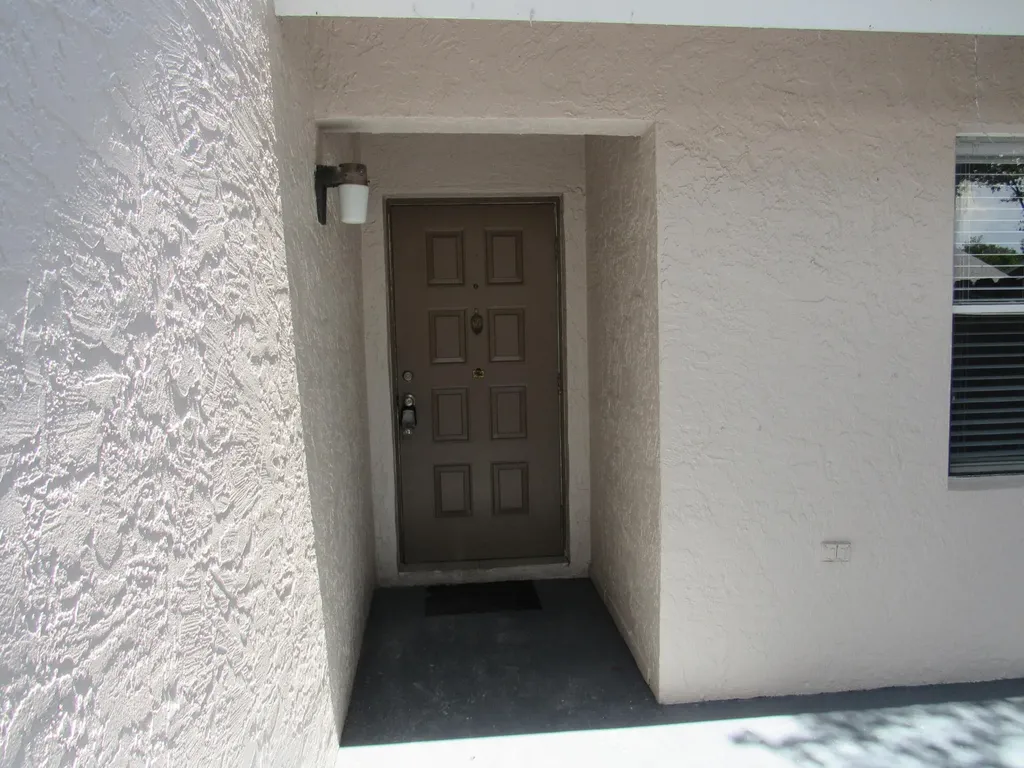 5203 Glencove Lane West Palm Beach FL 33415