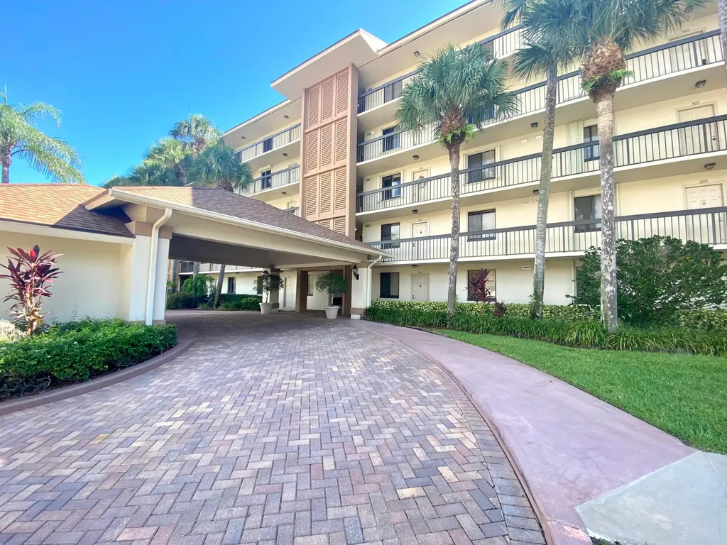 2301 Marina Isle Way Jupiter FL 33477