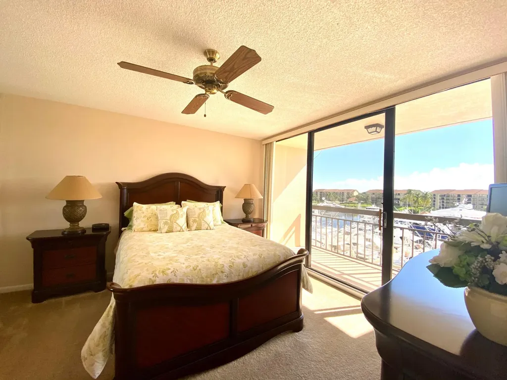 2301 Marina Isle Way Jupiter FL 33477