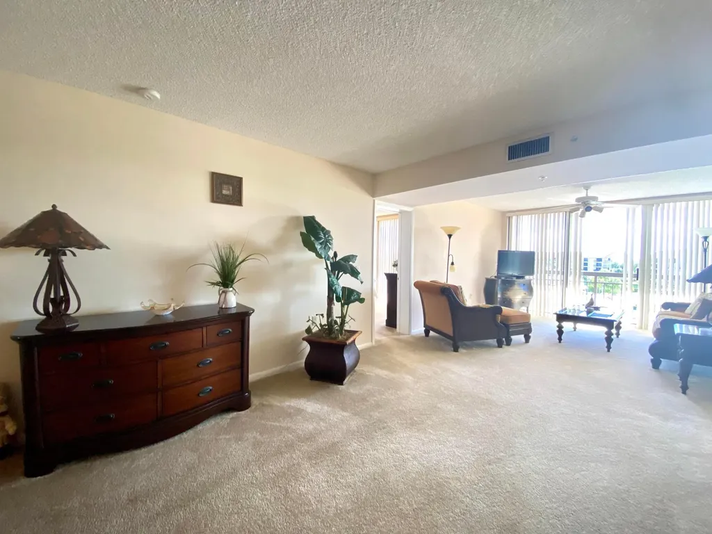 2301 Marina Isle Way Jupiter FL 33477