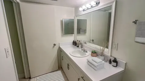 8343 Lake Drive Doral FL 33166