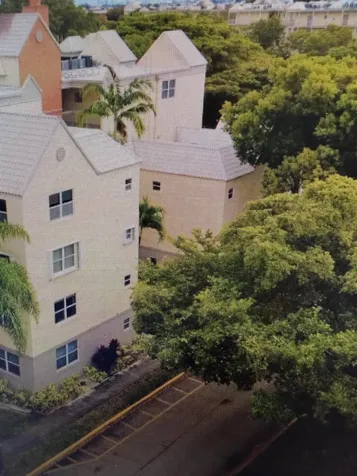 8343 Lake Drive Doral FL 33166