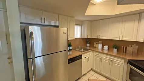 8343 Lake Drive Doral FL 33166