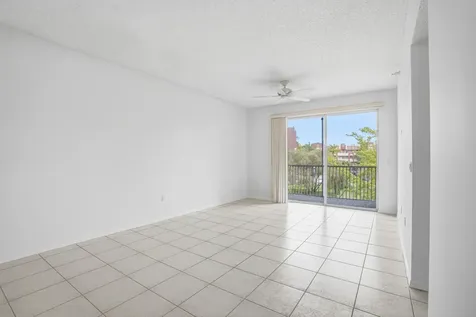 7647 Southampton Terrace Tamarac FL 33321