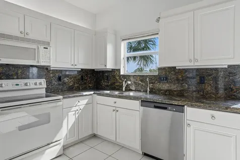 7647 Southampton Terrace Tamarac FL 33321